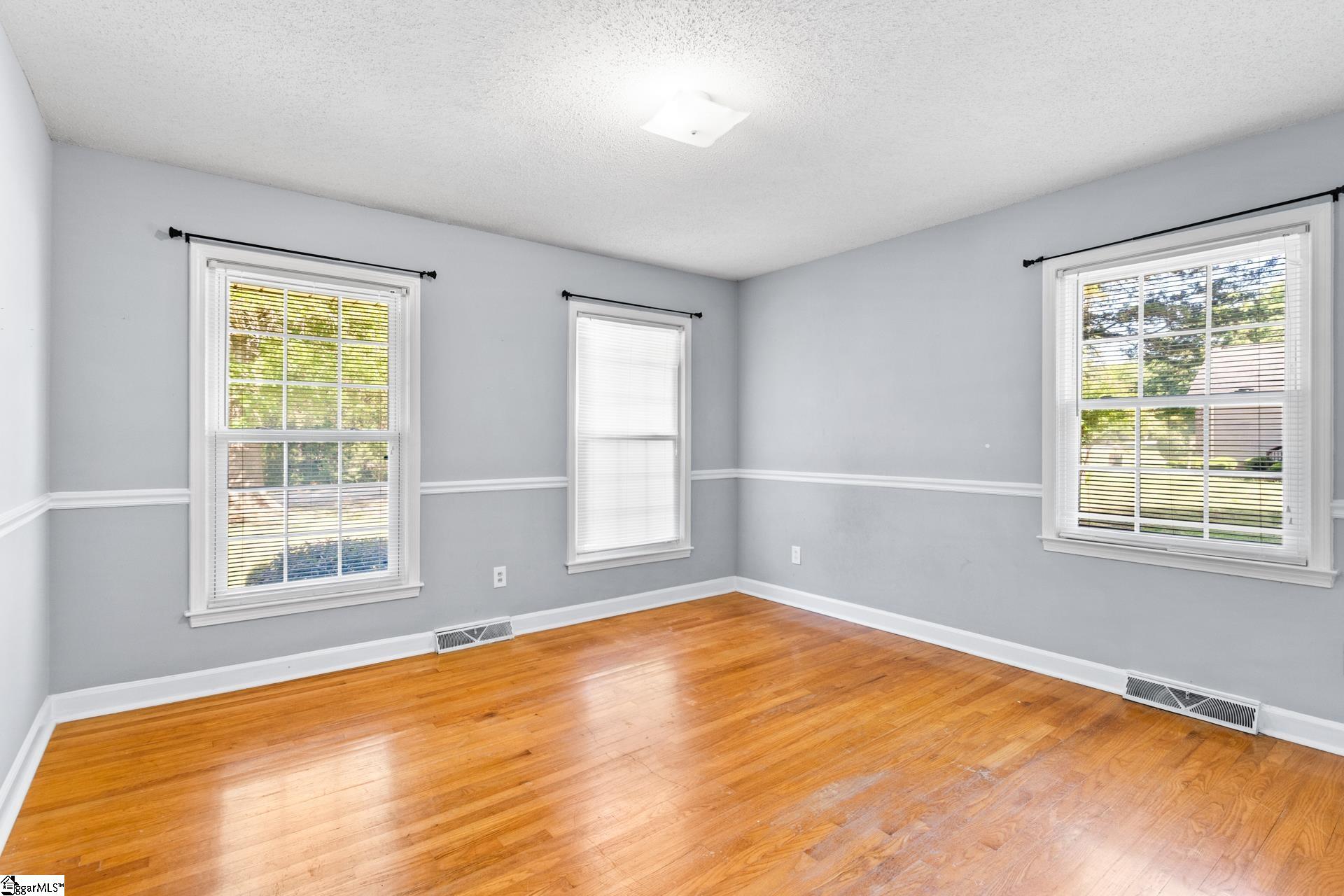 100 Sumter Street Clinton, SC 29325 - Photo 35 of 44
