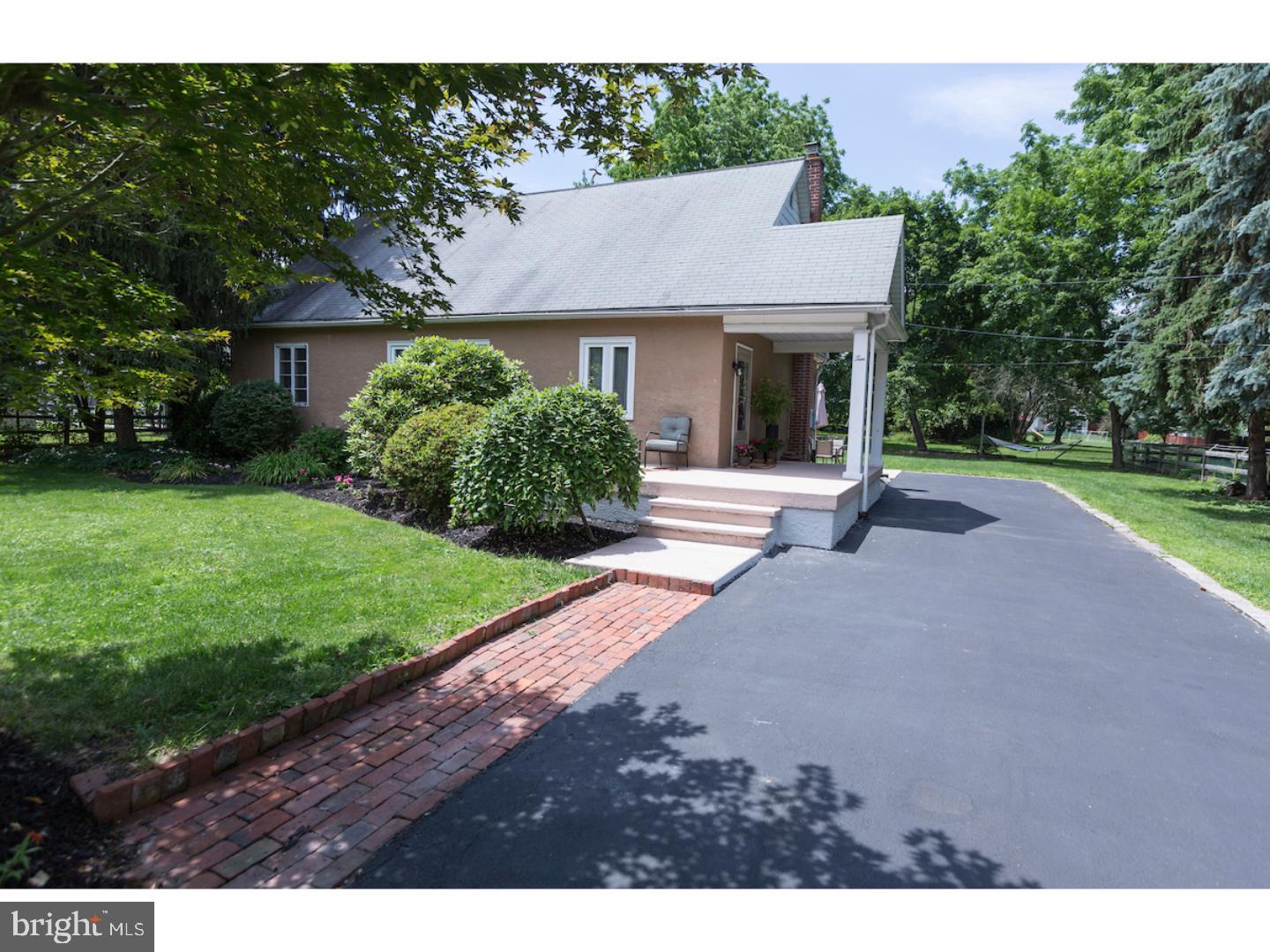 10 Vincent Road Phoenixville, PA 19460 - Photo 1 of 25 Gallery Image 1