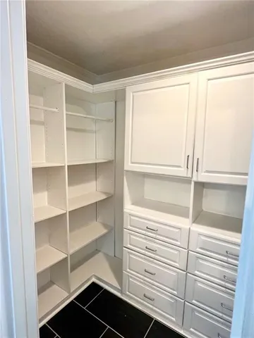 $1,900 | 3100 Havenwood Drive, Harvey, LA 70058