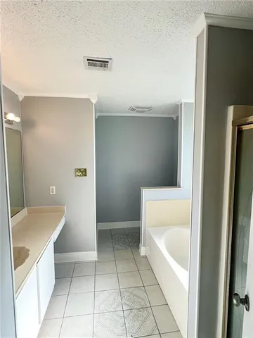 $1,900 | 3100 Havenwood Drive, Harvey, LA 70058