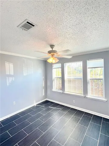 $1,900 | 3100 Havenwood Drive, Harvey, LA 70058