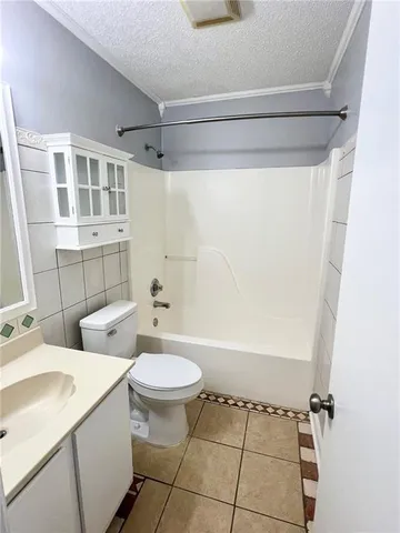 $1,900 | 3100 Havenwood Drive, Harvey, LA 70058