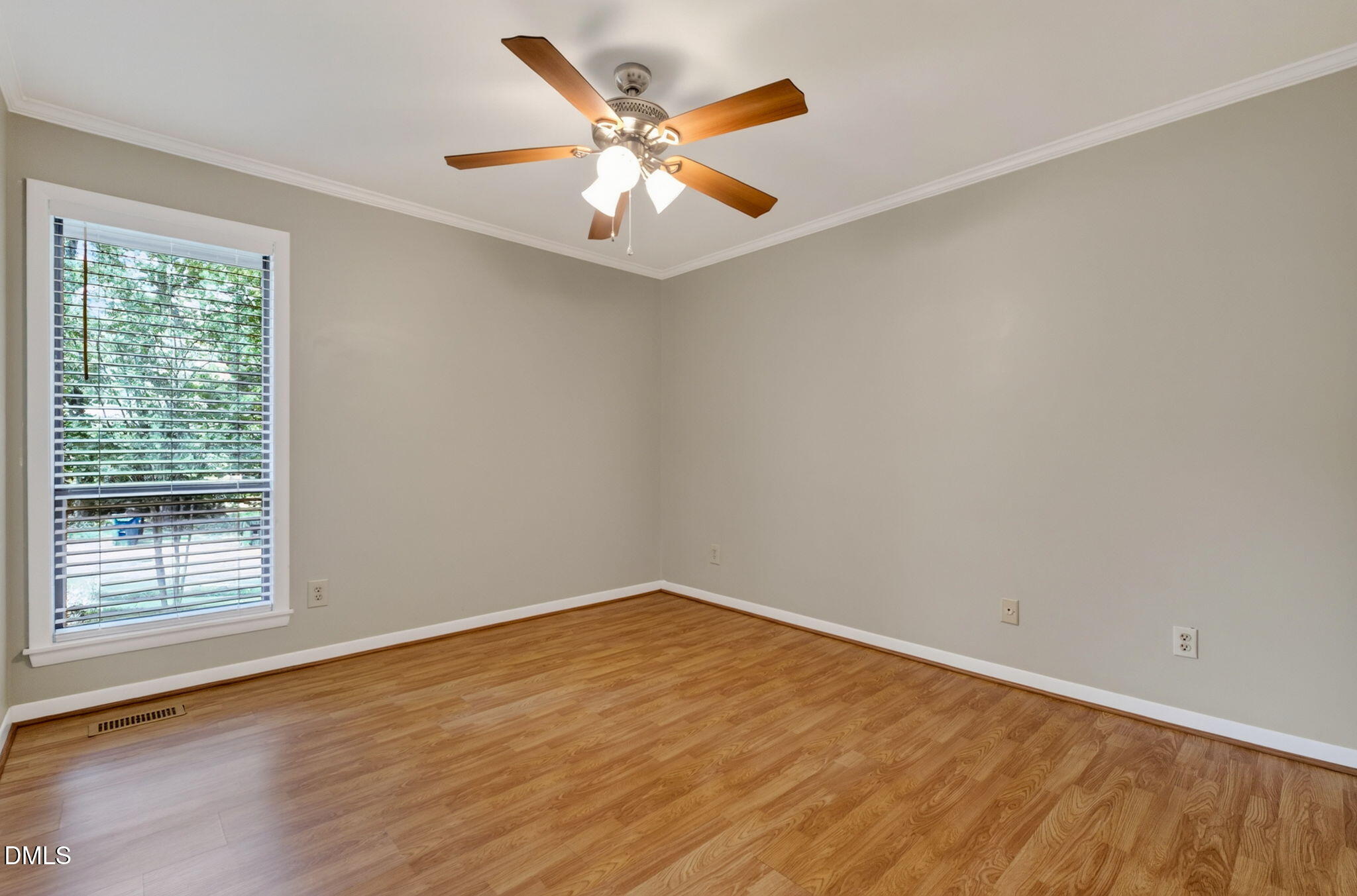 300 Ashebrook Drive Raleigh, NC 27609 - Photo 12 of 25 22-web-or-mls-300 Ashebrook Dr - 22