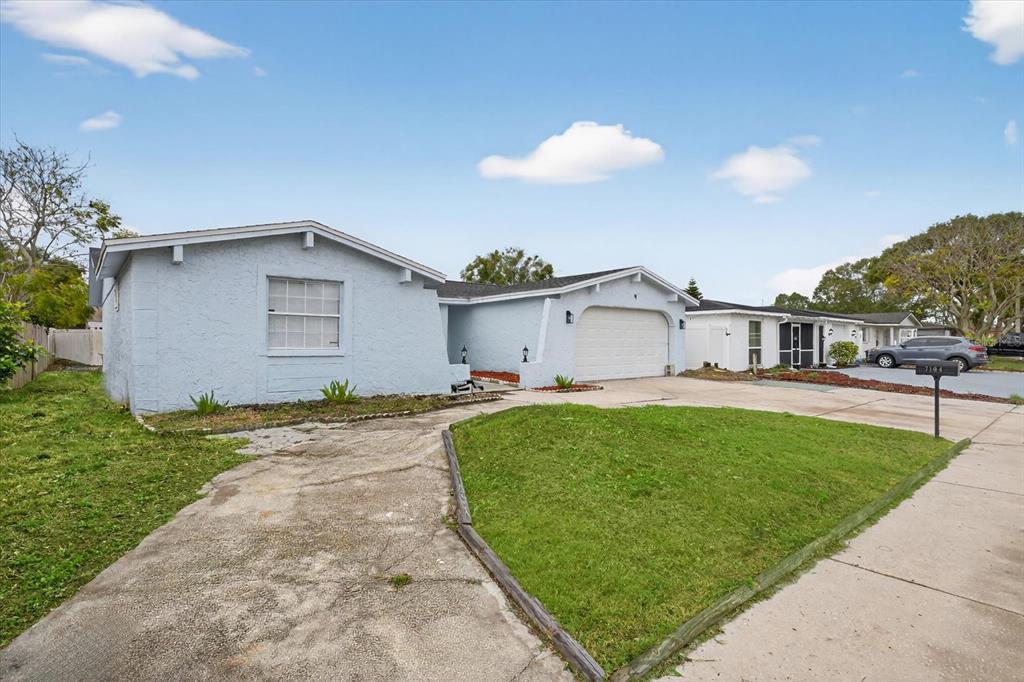 7104 King Arthur Drive Port Richey, FL 34668 - Photo 3 of 25