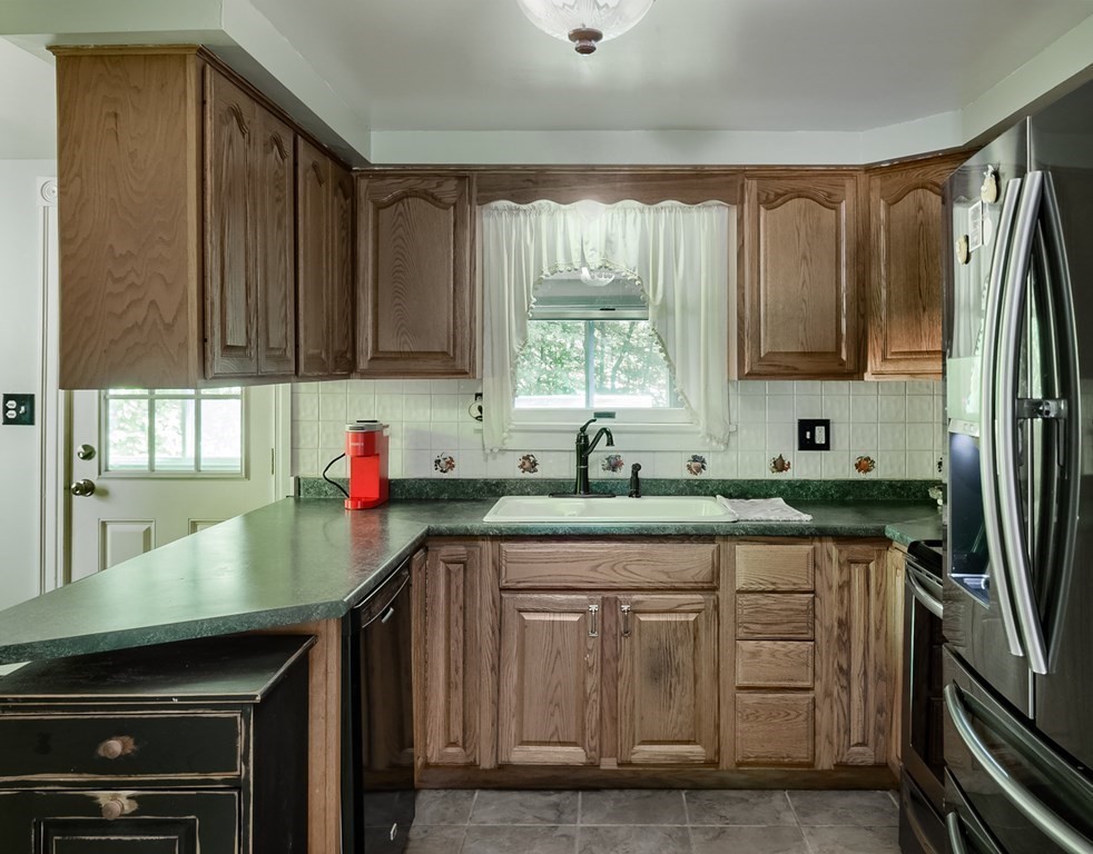 287 Princeton Road Sterling, MA 01564 - Photo 10 of 36