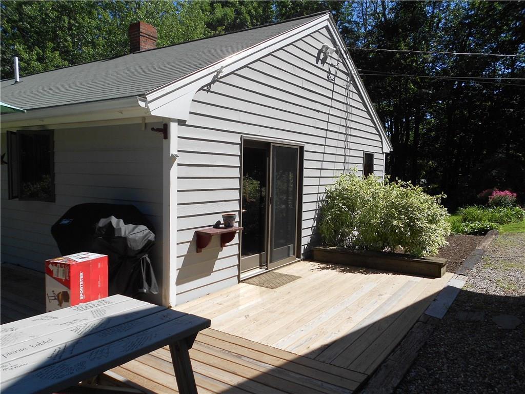 331 Millay Road Bowdoinham, ME 04008 - Photo 4 of 35 Side entry into house