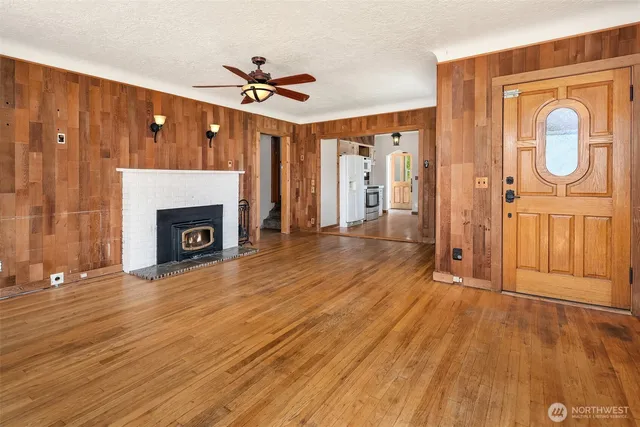 $1,350,000 | 25443 Pioneer Way Northwest, Poulsbo, WA 98370