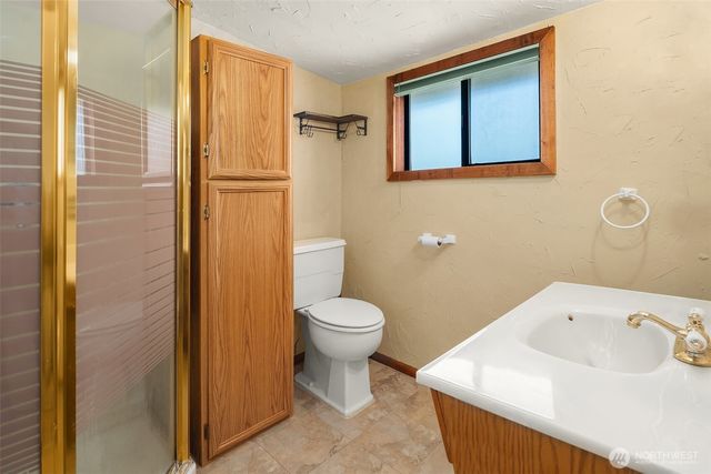 $1,350,000 | 25443 Pioneer Way Northwest, Poulsbo, WA 98370