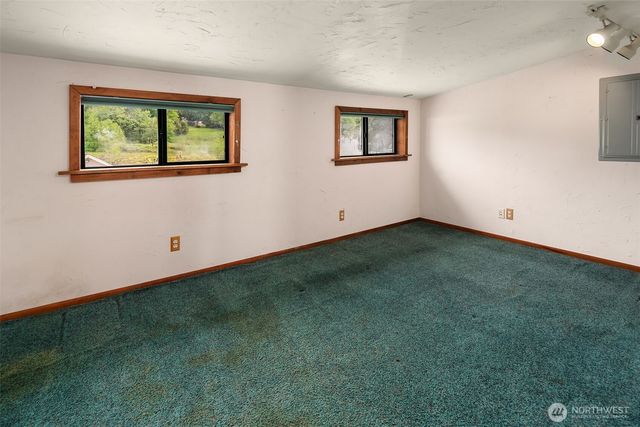 $1,350,000 | 25443 Pioneer Way Northwest, Poulsbo, WA 98370