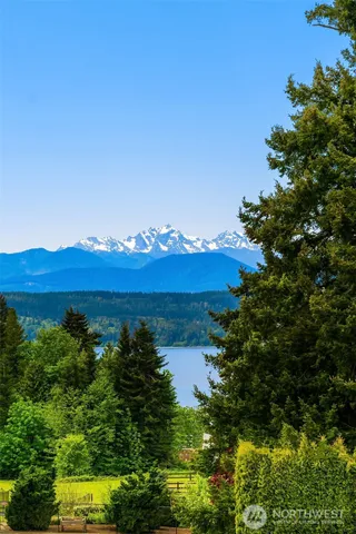 $1,350,000 | 25443 Pioneer Way Northwest, Poulsbo, WA 98370