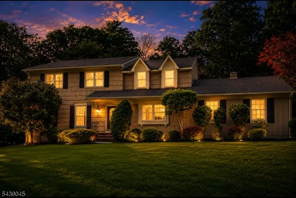 $899,900 | 7 Natalie Drive, West Caldwell, NJ 07006