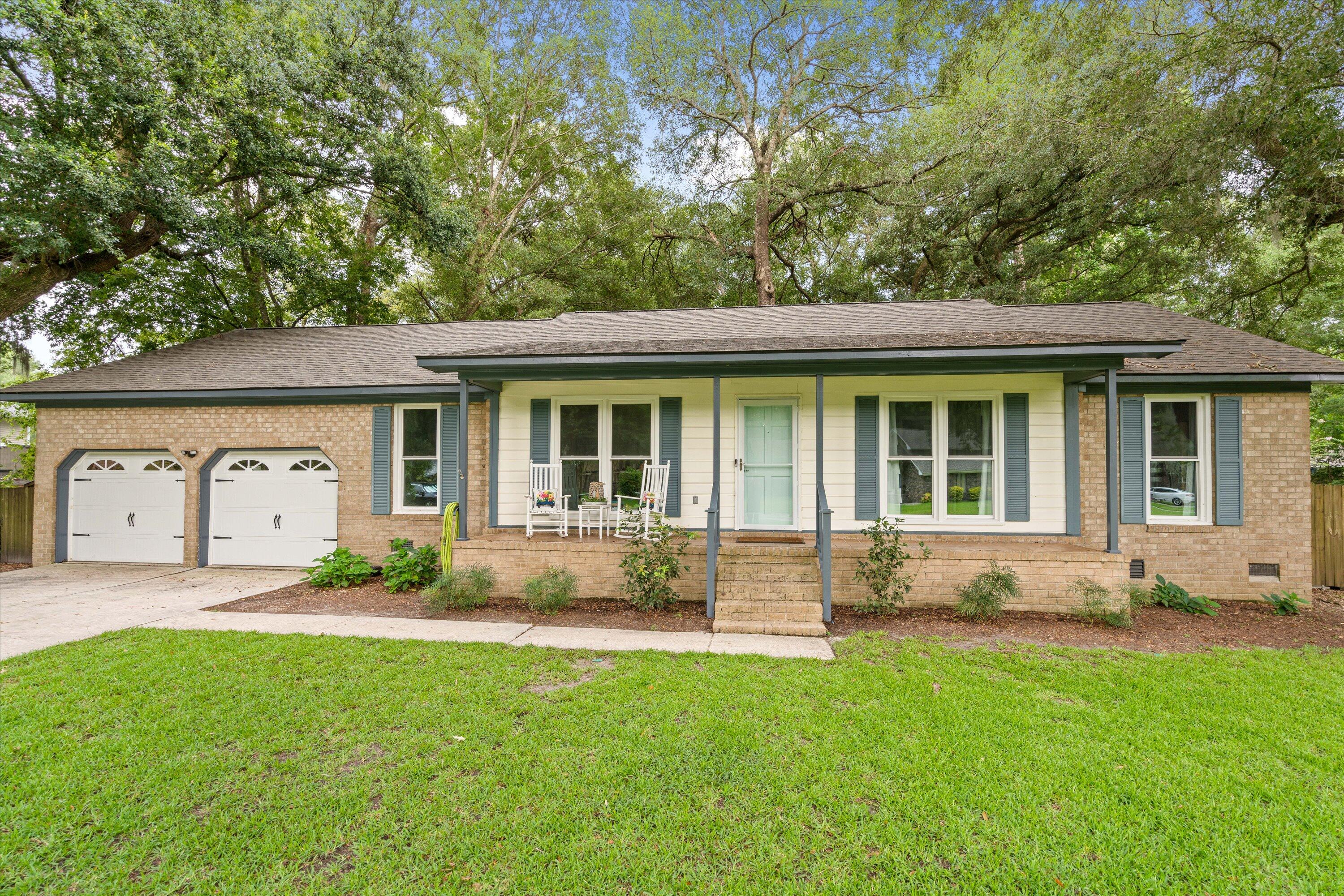 214 Turtle Cove Road Summerville, SC 29485 - Photo 1 of 31 214 Turtle Cove