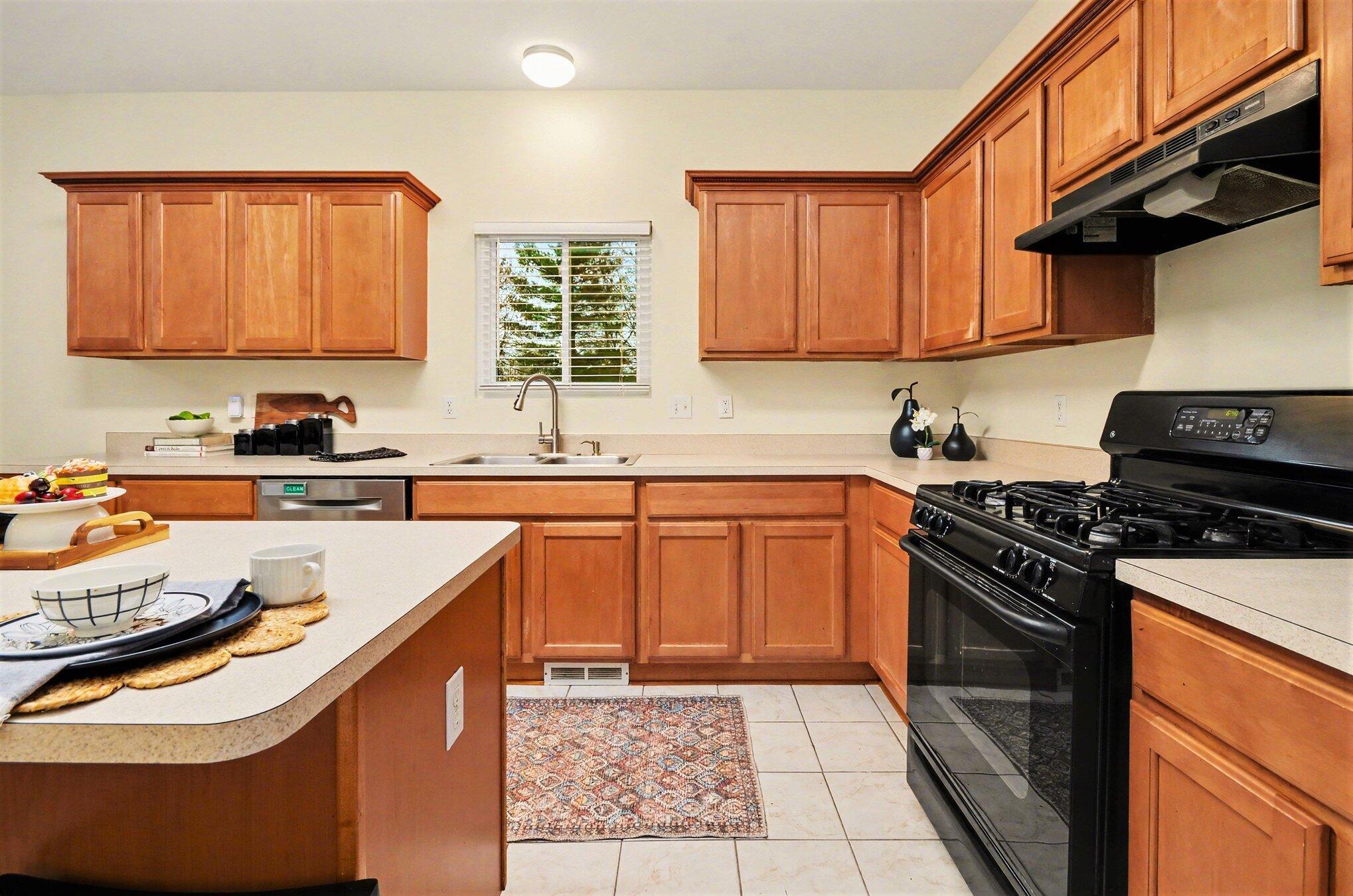 2119 Cattail Circle Rochester Hills, MI 48309 - Photo 16 of 46 014_file_1425