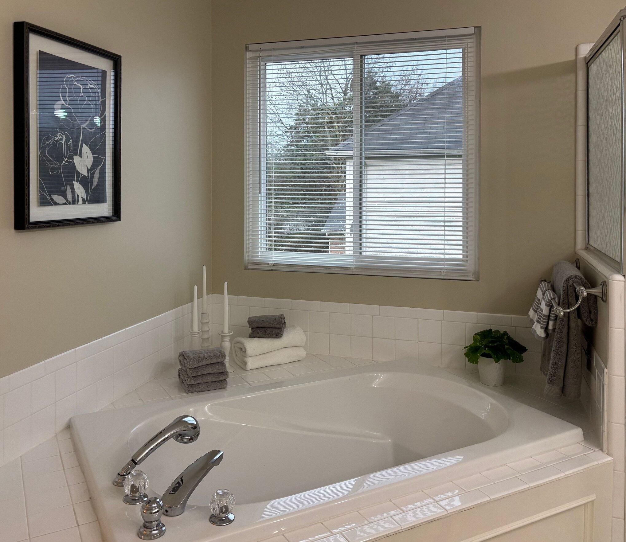 2119 Cattail Circle Rochester Hills, MI 48309 - Photo 27 of 46 025_045_img_4652_387_v2_382