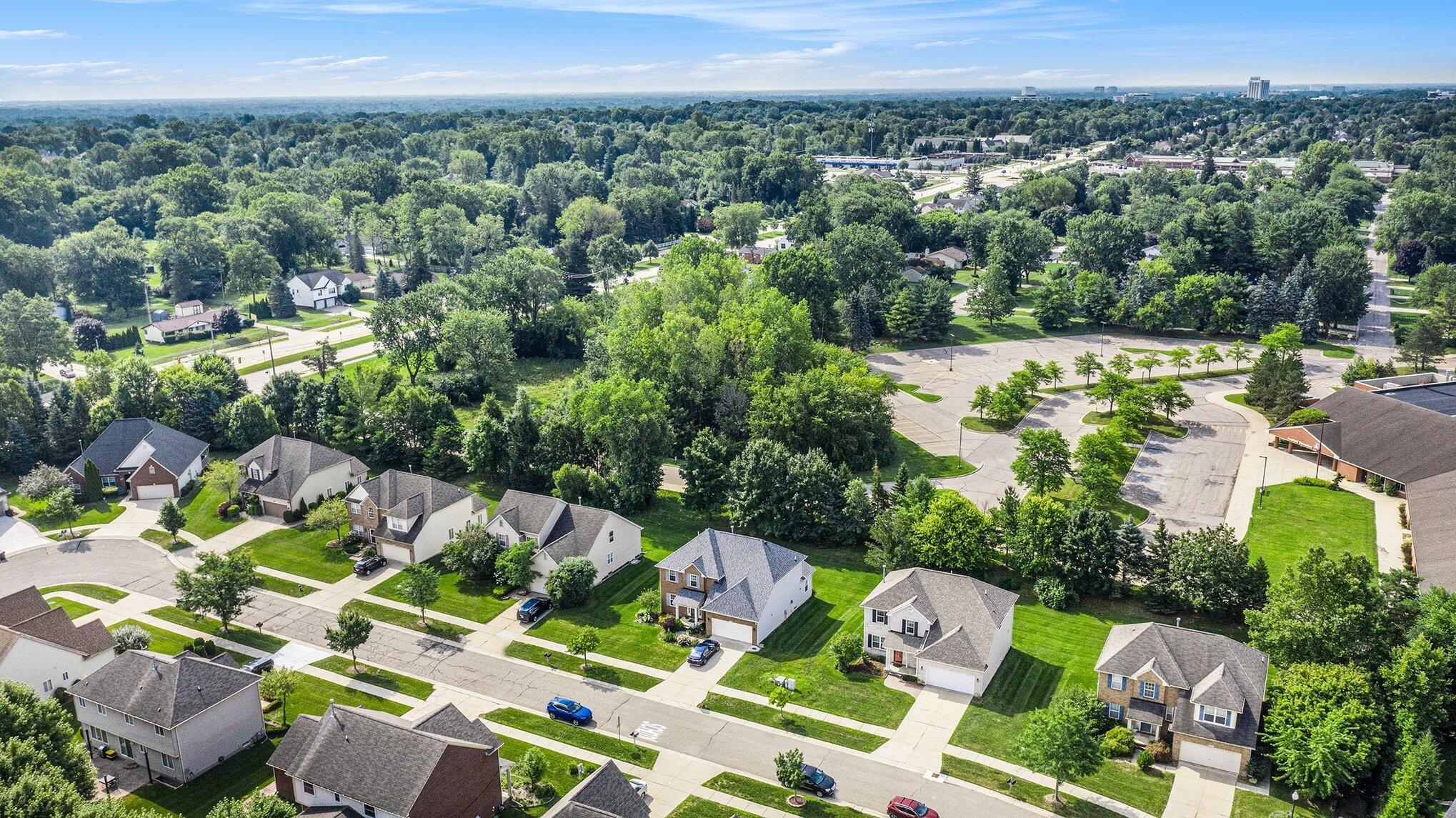 2119 Cattail Circle Rochester Hills, MI 48309 - Photo 44 of 46 039_dji_0726_300