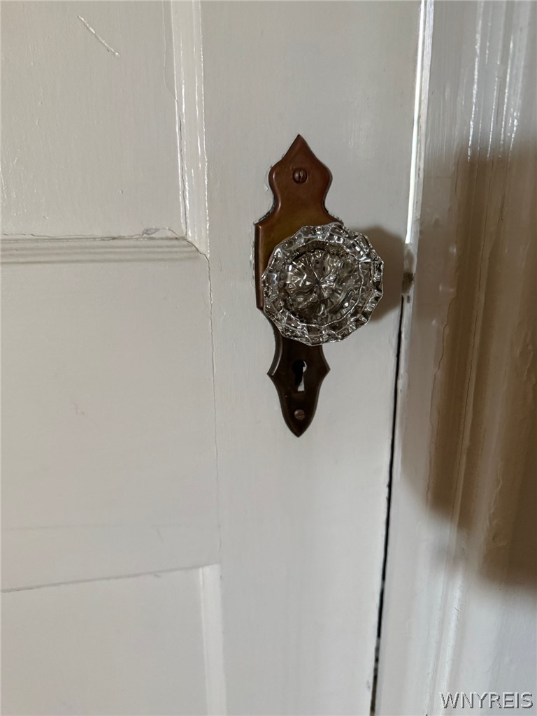201 Ramsdell Avenue Buffalo, NY 14216 - Photo 5 of 28 Glass door knobs add period charm.