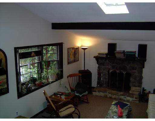 673 Bay Road Belchertown, MA 01007 - Photo 8 of 9 Gallery Image 8
