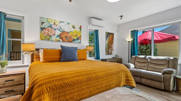 $1,750,000 | 303 West Juniper Avenue, Flagstaff, AZ 86001