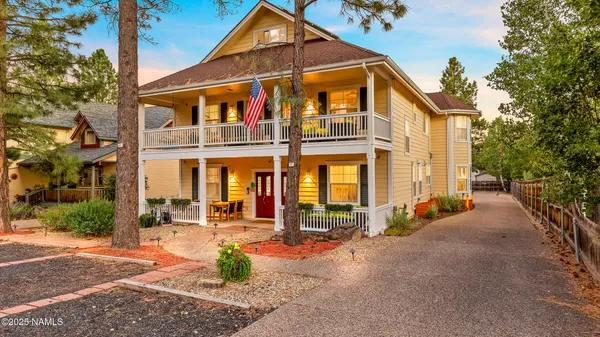 $1,750,000 | 303 West Juniper Avenue, Flagstaff, AZ 86001