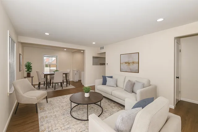 $260,000 | 1580 West Howard Avenue, Milwaukee, WI 53221