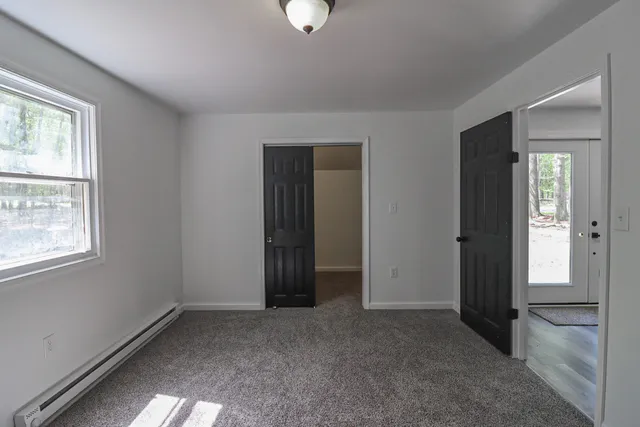 $319,999 | 1080 West Side Drive, Newfoundland, PA 18445