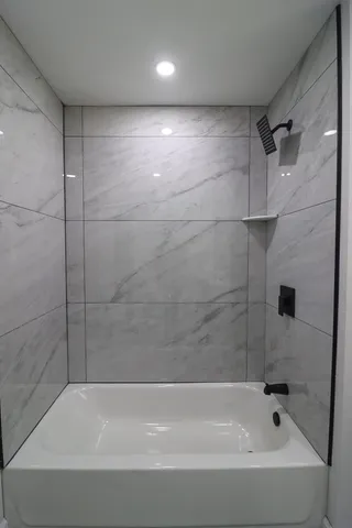 $319,999 | 1080 West Side Drive, Newfoundland, PA 18445