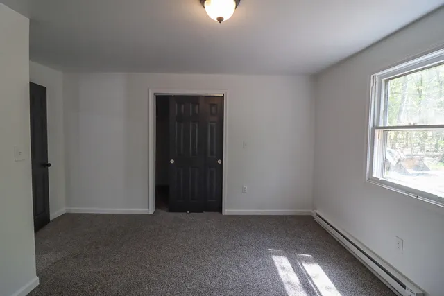 $319,999 | 1080 West Side Drive, Newfoundland, PA 18445