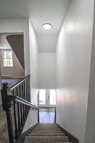 $319,999 | 1080 West Side Drive, Newfoundland, PA 18445