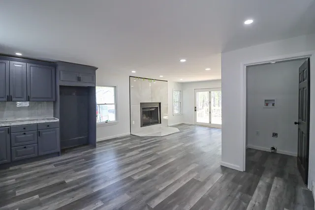 $319,999 | 1080 West Side Drive, Newfoundland, PA 18445