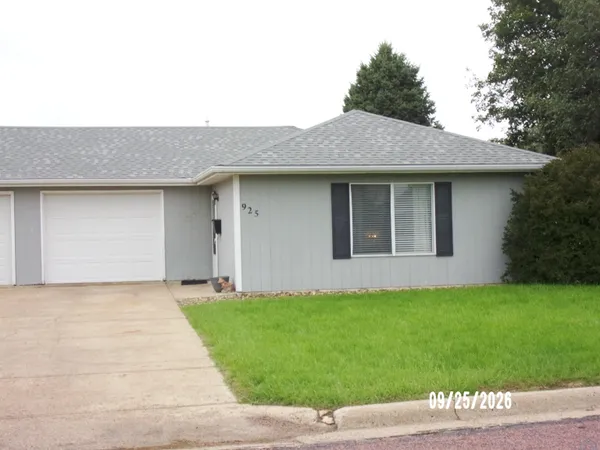 $115,000 | 925 18th Street, Hawarden, IA 51023
