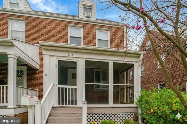 $950,000 | 29 North Bedford Street, Arlington, VA 22201