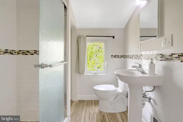 $950,000 | 29 North Bedford Street, Arlington, VA 22201