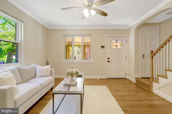 $950,000 | 29 North Bedford Street, Arlington, VA 22201
