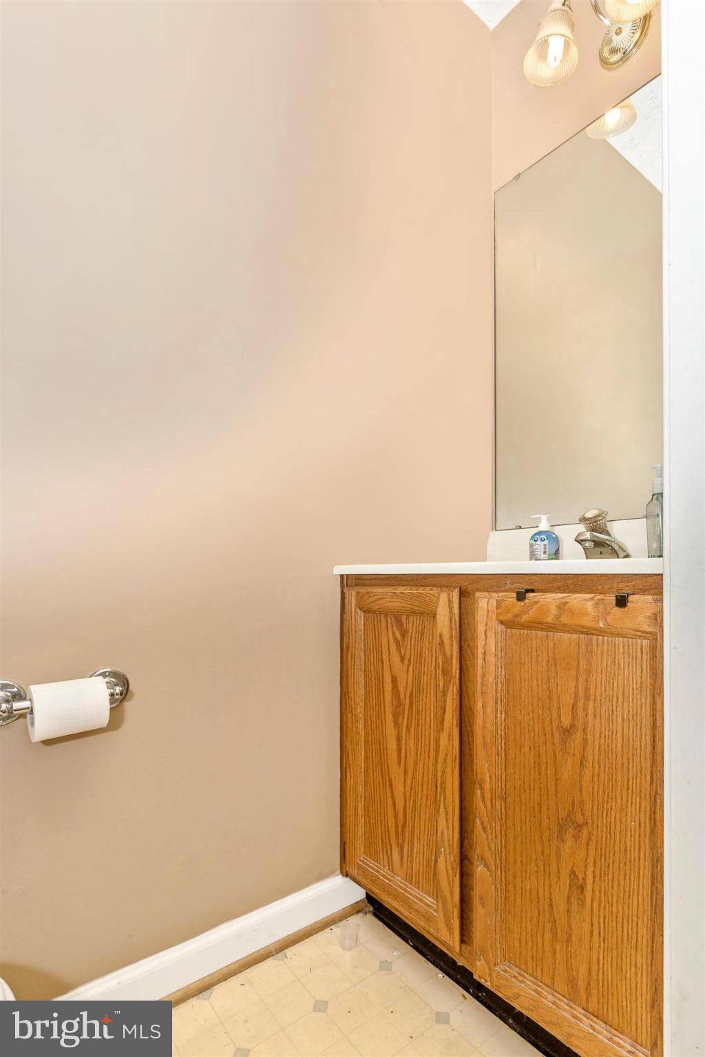 6124 Samuel Road New Market, MD 21774 - Photo 7 of 30 Powder Room
