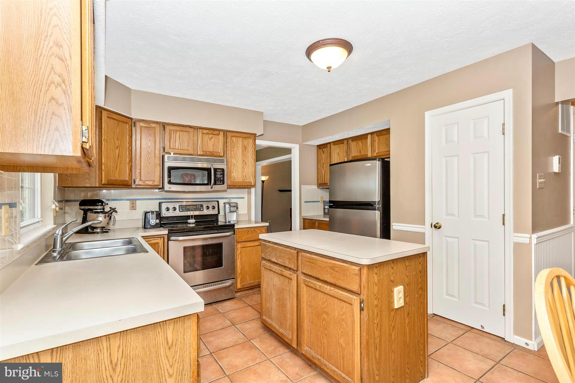6124 Samuel Road New Market, MD 21774 - Photo 9 of 30 Kitchen