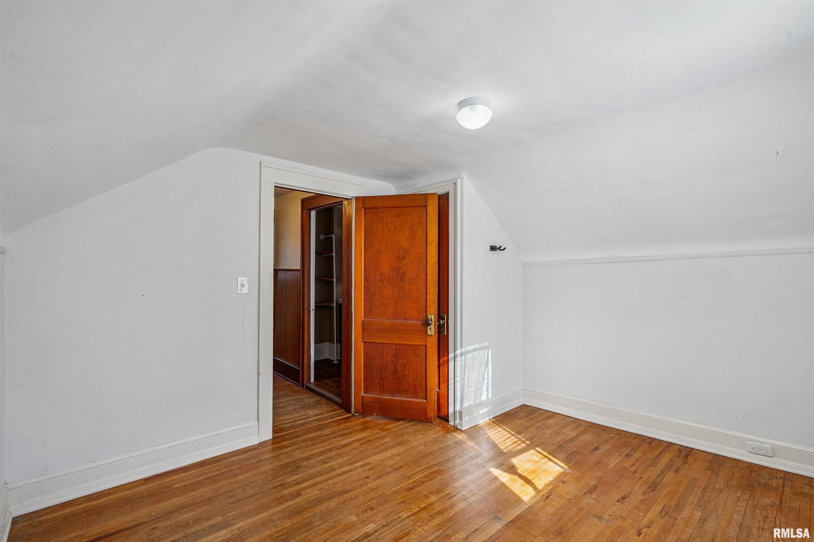 822 28th Street Bettendorf, IA 52722 - Photo 15 of 26