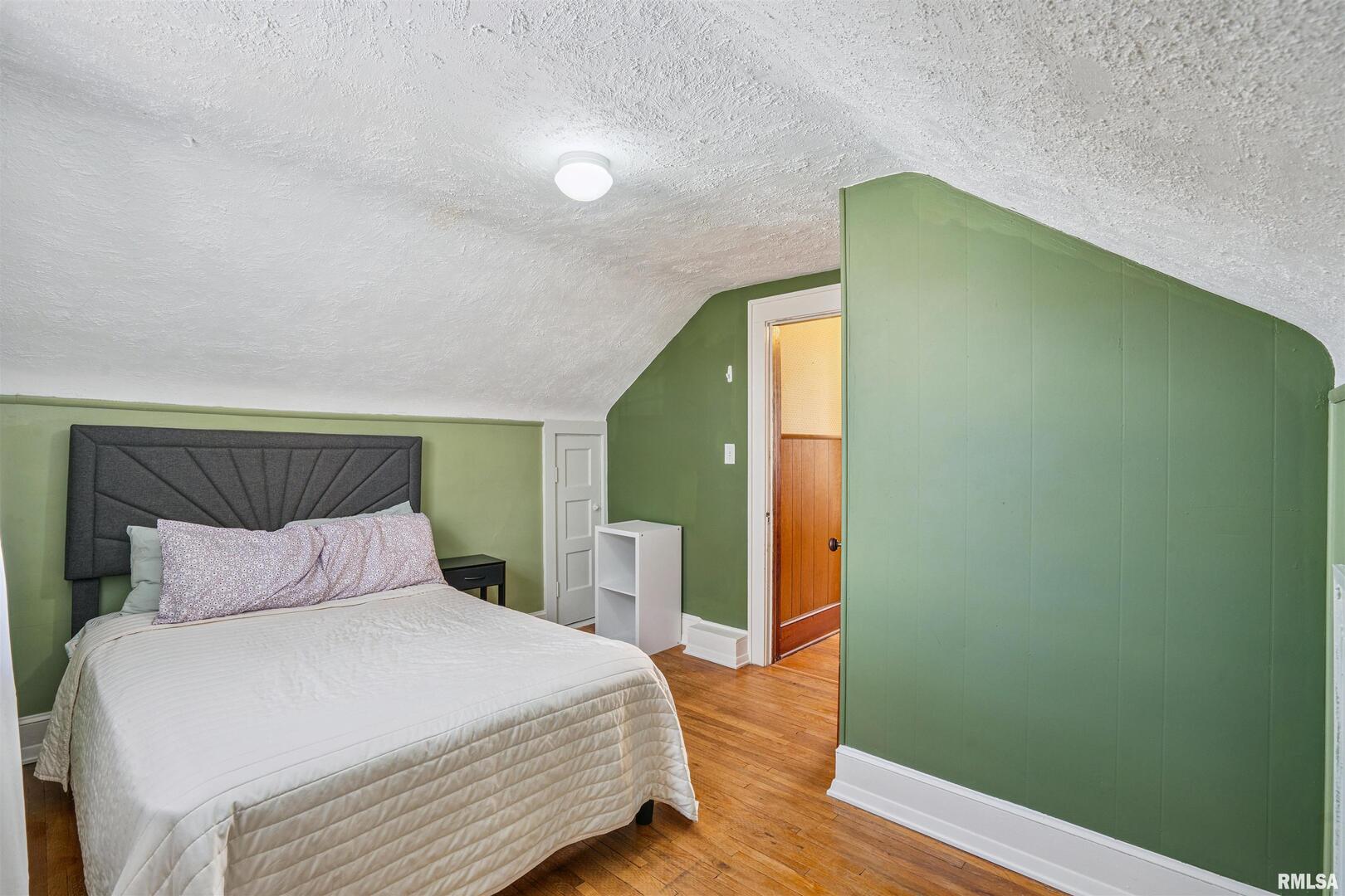 822 28th Street Bettendorf, IA 52722 - Photo 18 of 26