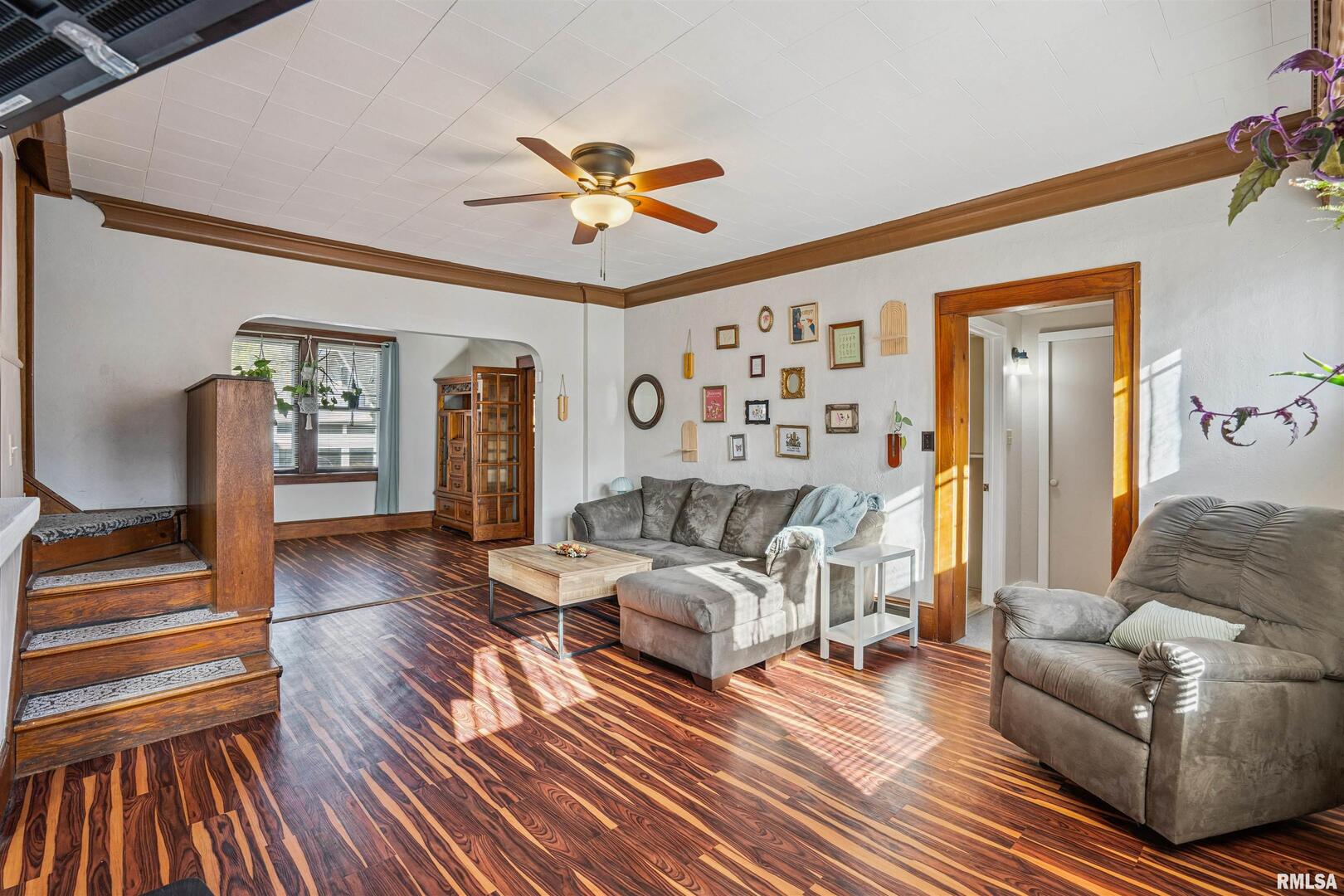 822 28th Street Bettendorf, IA 52722 - Photo 3 of 26