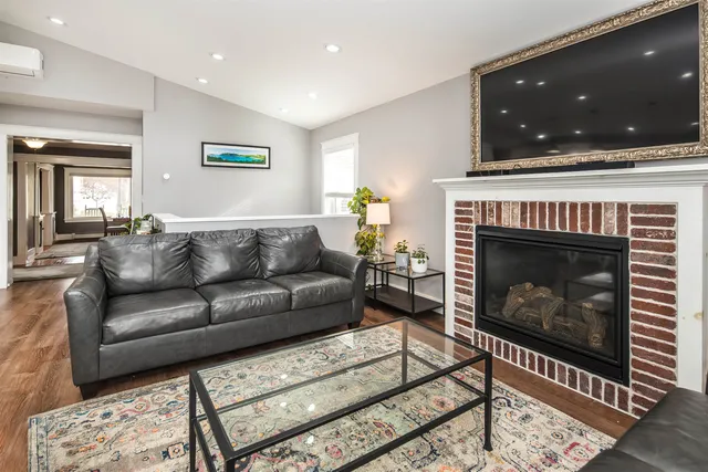 $445,000 | 189 College Street North, Poultney, VT 05764