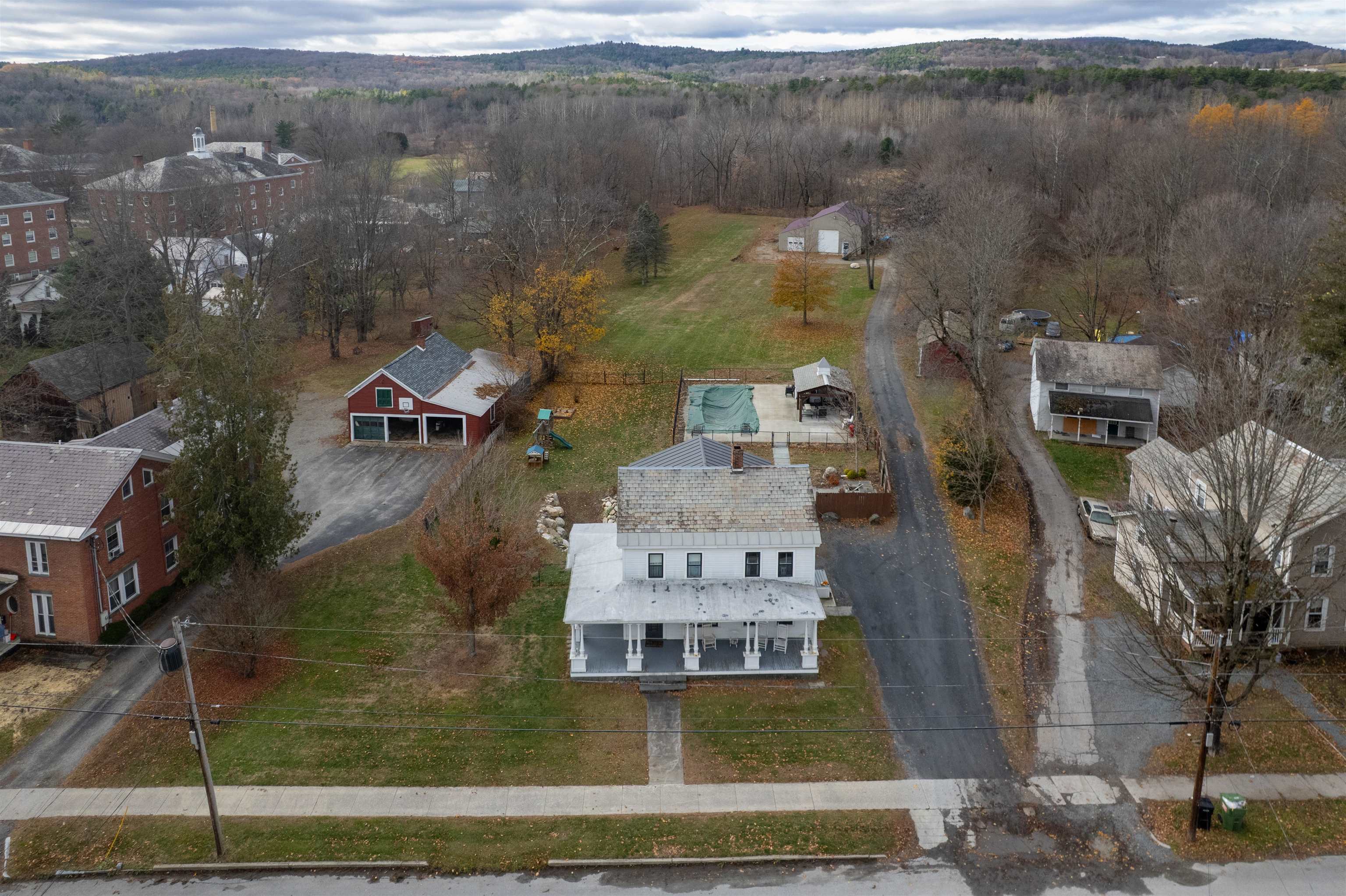 189 College Street North Poultney, VT 05764 - Photo 7 of 40