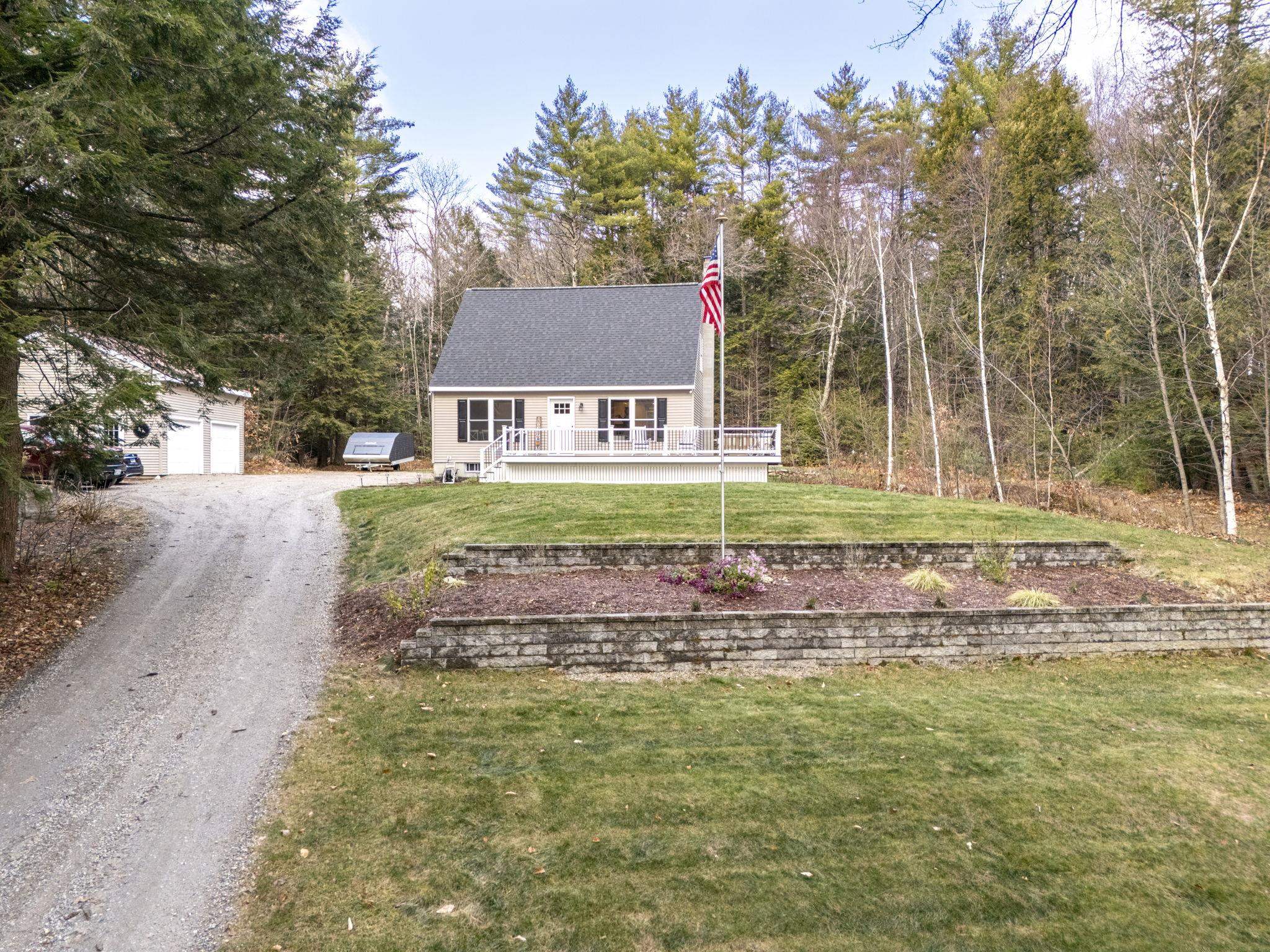 143 Shaker Road Canterbury, NH 03224 - Photo 1 of 54 Gallery Image 1