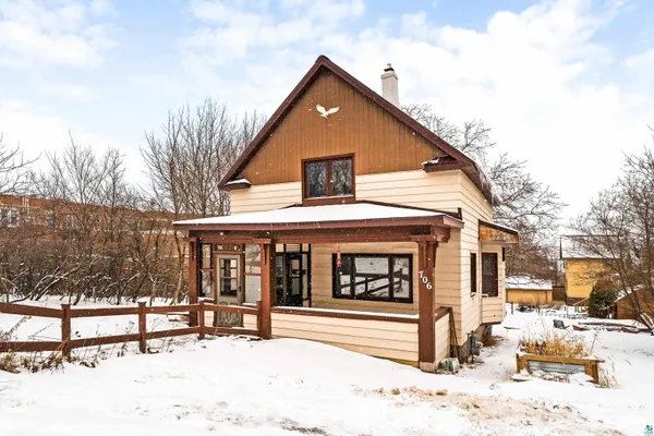 $229,900 | 706 East 11th Street, Duluth, MN 55805