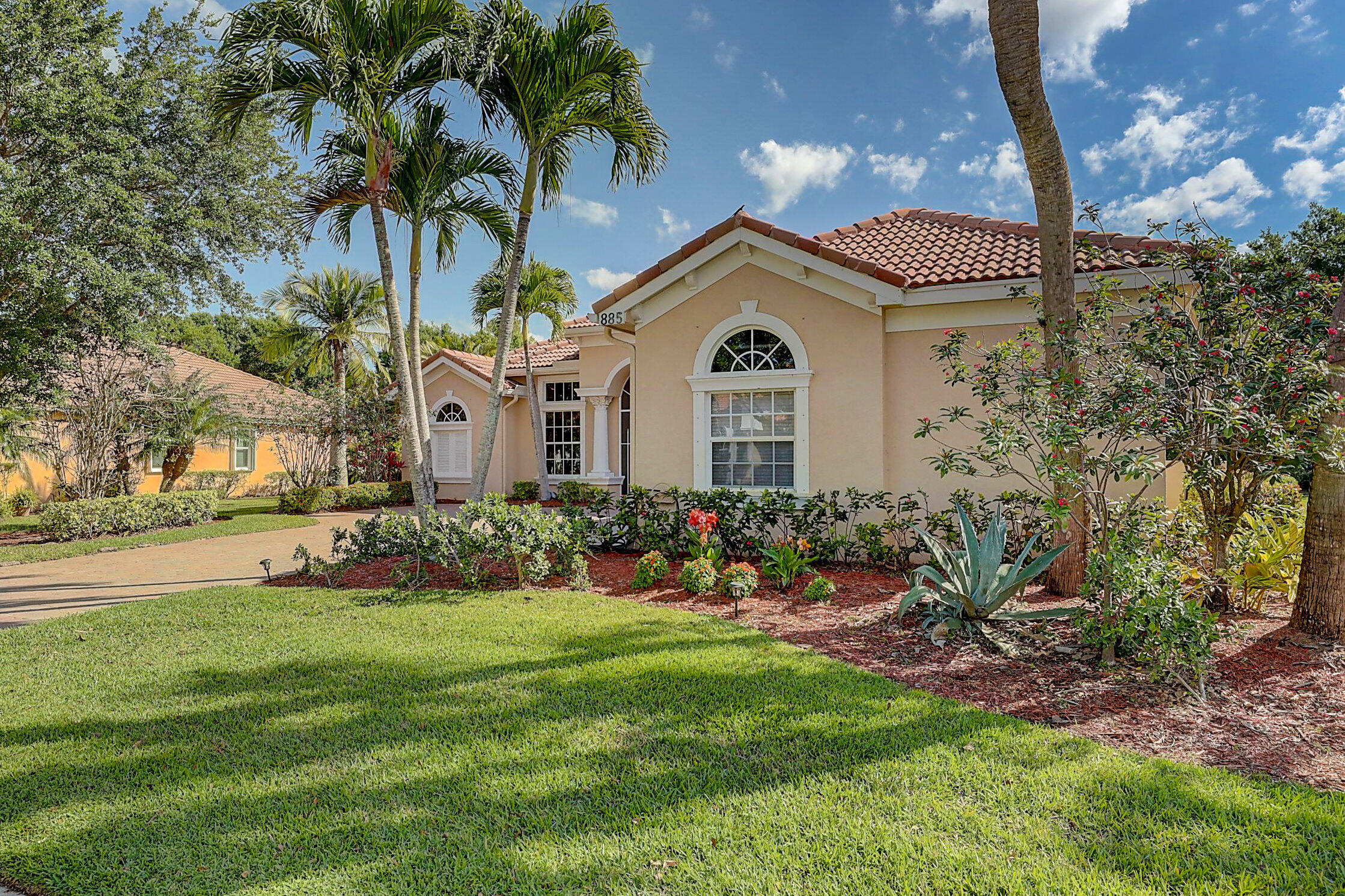 885 Southwest Blue Stem Way Stuart, FL 34997 - Photo 3 of 63 02
