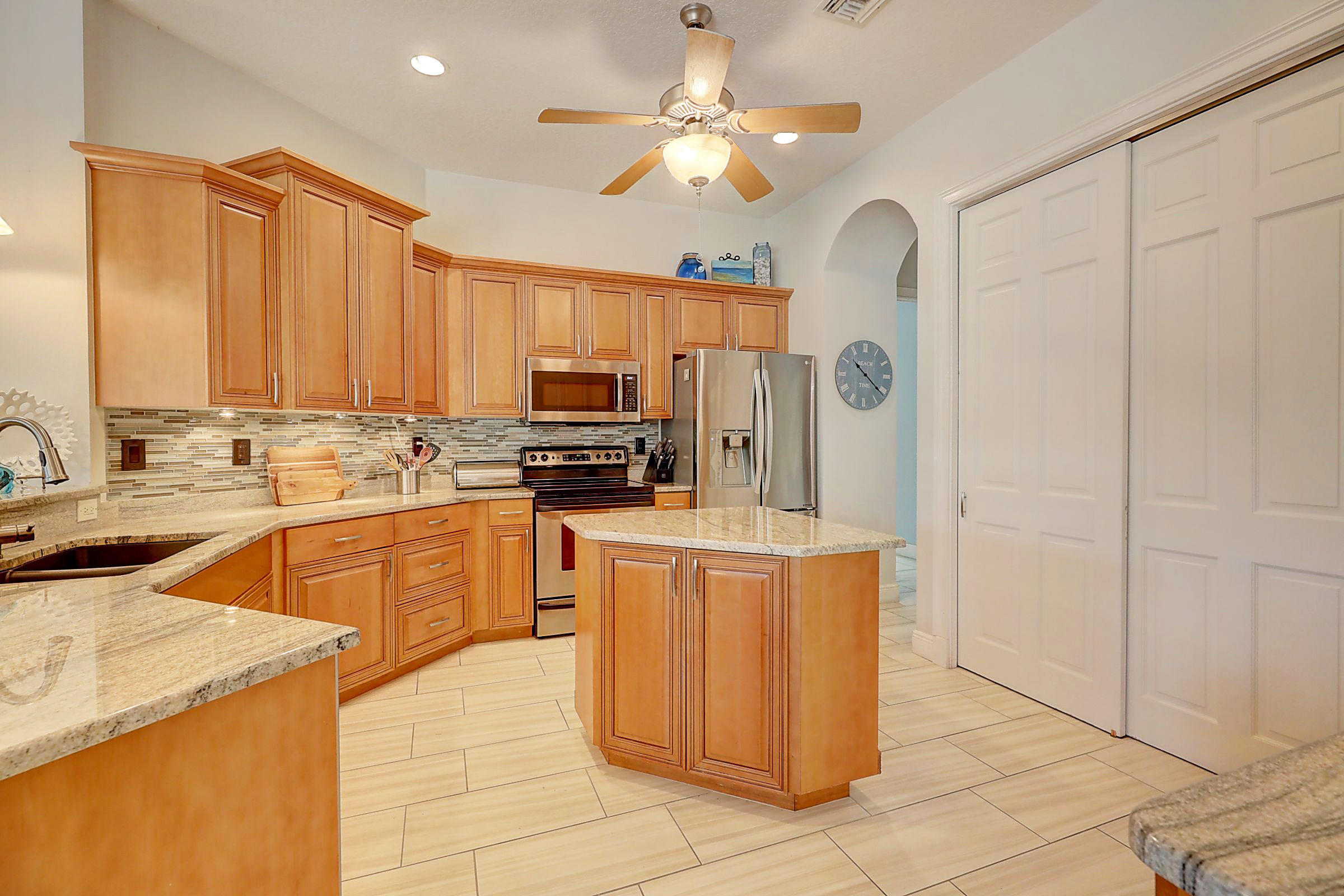 885 Southwest Blue Stem Way Stuart, FL 34997 - Photo 8 of 63 07