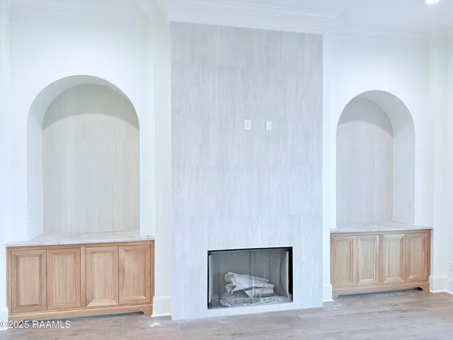 $999,700 | 214 Sabal Grv Lane, Youngsville, LA 70592