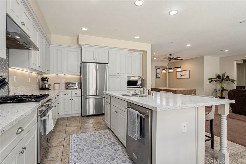 9226 Alta Cresta Avenue Riverside, CA 92508 - Photo 17 of 41 Gallery Image 17
