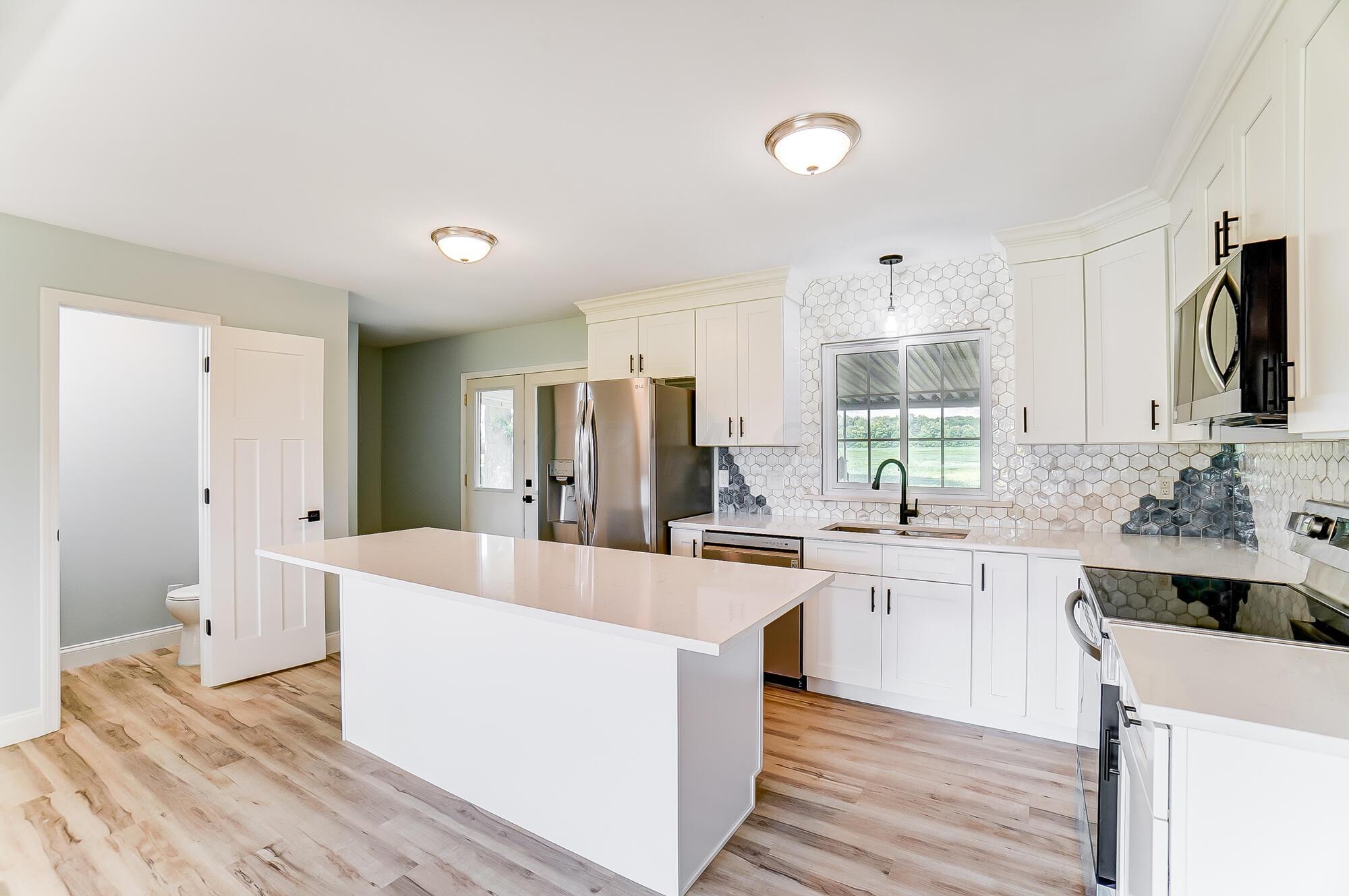 1300 Amity Road Galloway, OH 43119 - Photo 14 of 56 014.JPG