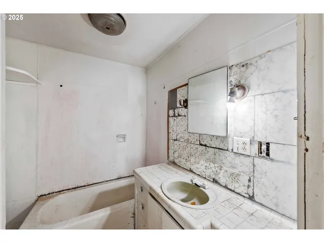 $169,900 | 64368 Welch Road, Coos Bay, OR 97420