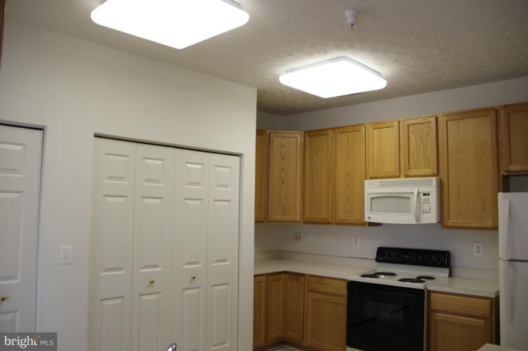 9613 Haven Farm Road, Unit 9613 Perry Hall, MD 21128 - Photo 11 of 21 Kitchen