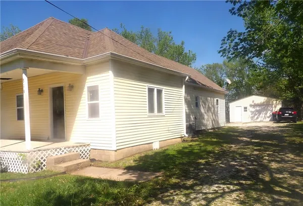$165,000 | 316 North Hickory Street, Garnett, KS 66032